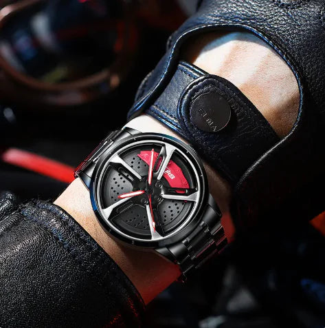 The Watch That Makes a Difference: Tire Design and Genuine Leather for Men. 🏍️🚗